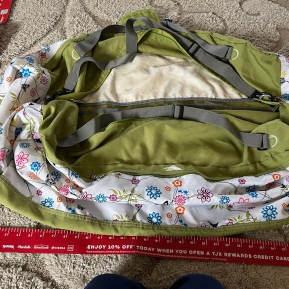 High Sierra 30" New Extra Large Pack-n-Go Duffel Pouch Travel Bag Floral Pattern - Picture 7 of 14